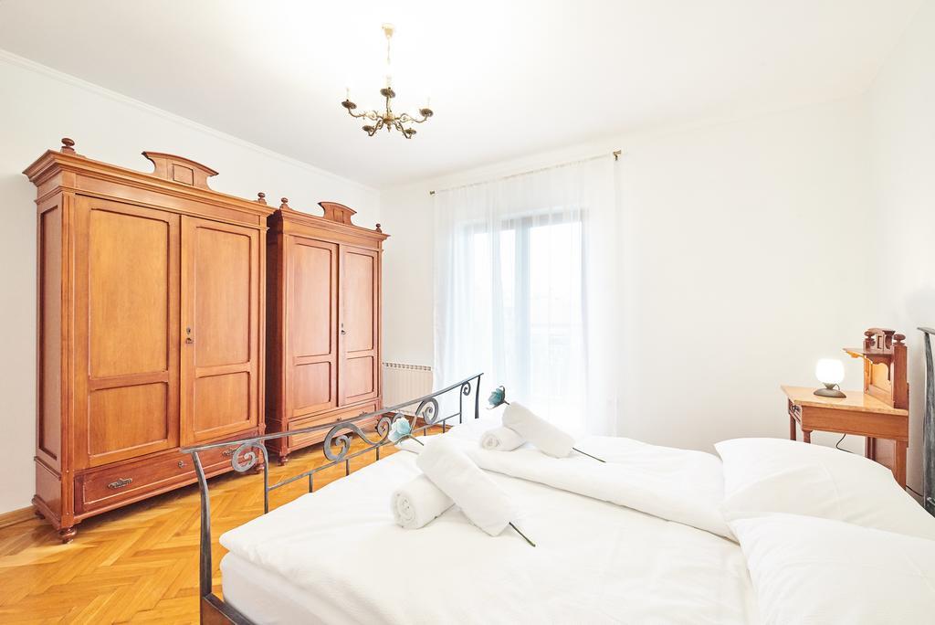 אומאג Apartment Bella מראה חיצוני תמונה